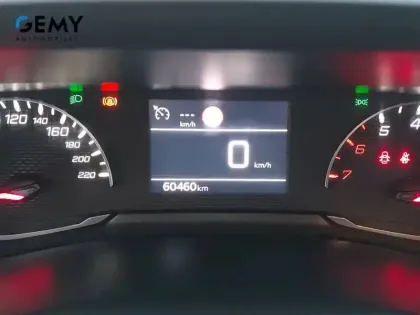 Photo 16 Peugeot 208  PureTech 100 S&S BVM6