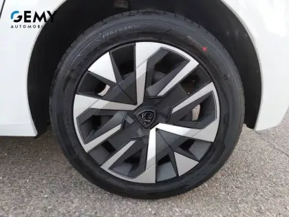 Photo 10 Peugeot 208  PureTech 100 S&S BVM6