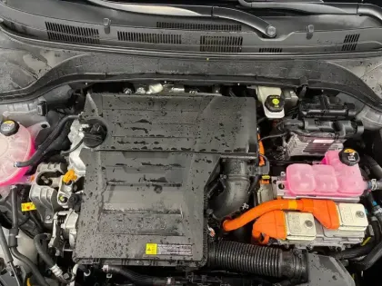 Photo 59 Hyundai Kona  Hybrid 141