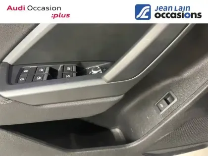Photo 59 Audi Q3  35 TFSI 150 ch S tronic 7