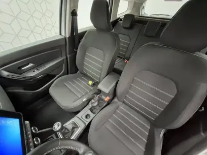 Photo 30 Dacia Duster  ECO-G 100 4x2