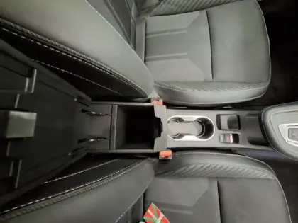 Photo 26 Renault Captur  E-Tech full hybrid 145 ch