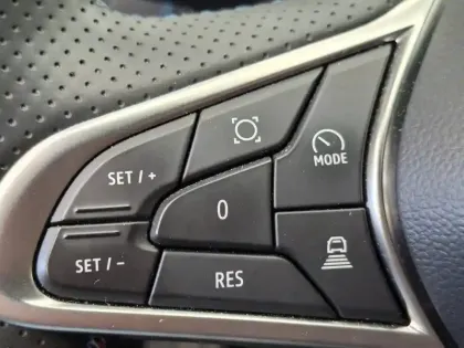 Photo 32 Renault Captur  E-Tech full hybrid 145 ch