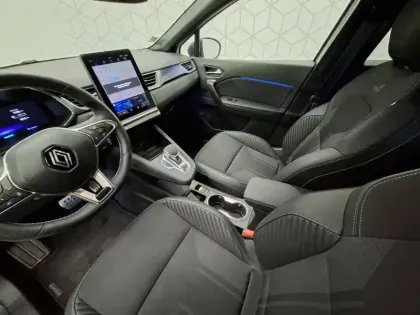 Photo 29 Renault Captur  E-Tech full hybrid 145 ch