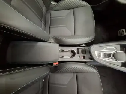 Photo 25 Renault Captur  E-Tech full hybrid 145 ch