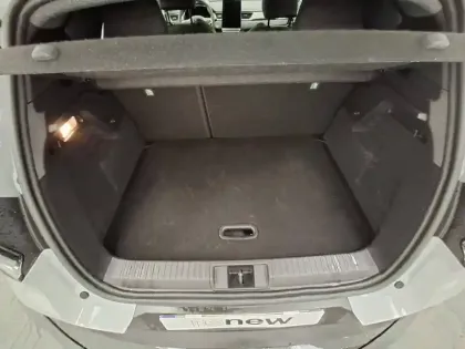 Photo 17 Renault Captur  E-Tech full hybrid 145 ch