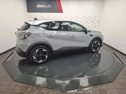 Photo 5 Renault Captur  E-Tech full hybrid 145 ch