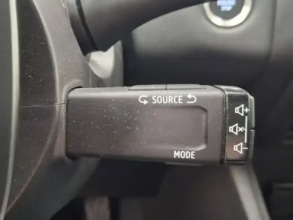 Photo 36 Renault Captur  E-Tech full hybrid 145 ch