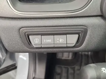 Photo 33 Renault Captur  E-Tech full hybrid 145 ch