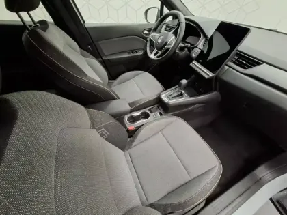 Photo 28 Renault Captur  E-Tech full hybrid 145 ch