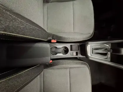 Photo 26 Renault Captur  E-Tech full hybrid 145 ch