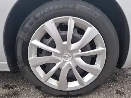 Photo 32 Opel Corsa  1.2 75 ch BVM5