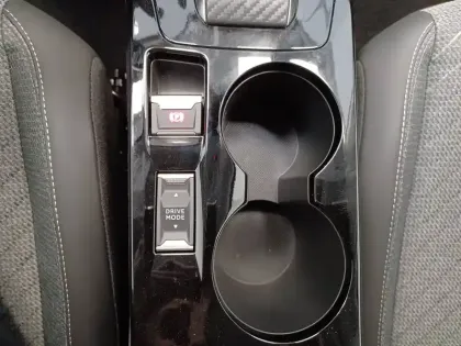 Photo 25 Peugeot 208  Hybrid 110 e-DCS6