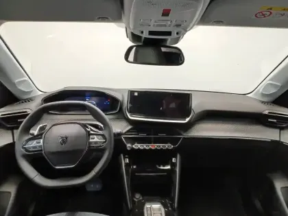 Photo 20 Peugeot 208  Hybrid 110 e-DCS6