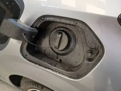 Photo 19 Peugeot 208  Hybrid 110 e-DCS6