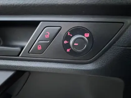 Photo 18 Volkswagen Caddy  VAN 2.0 TDI 75 BVM5