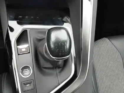 Photo 38 Peugeot 5008  BlueHDi 130ch S&S BVM6