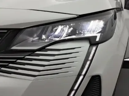 Photo 40 Peugeot 5008  BlueHDi 130ch S&S BVM6