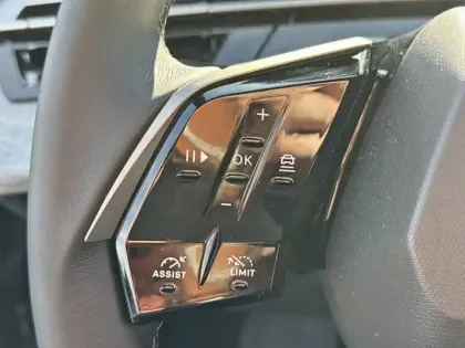 Photo 37 Peugeot 5008  Hybrid 145 e-DCS6