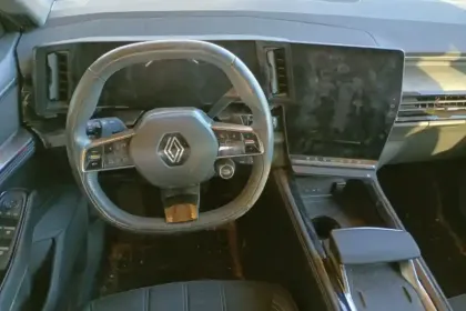 Photo 13 Renault Austral  E-Tech hybrid 200