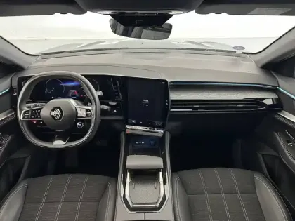 Photo 34 Renault Austral  E-Tech hybrid 200