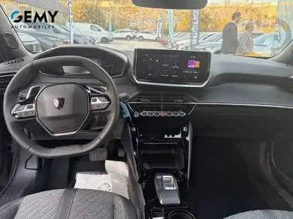 Photo 7 Peugeot 2008  Hybrid 145 e-DCS6