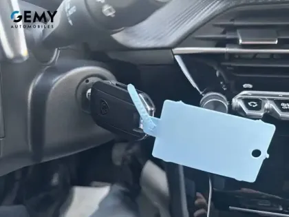 Photo 17 Peugeot 2008  Hybrid 145 e-DCS6