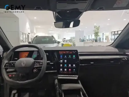 Photo 7 Renault Espace  E-Tech full hybrid 200 GSR2