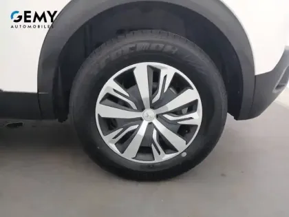 Photo 10 Peugeot 2008  PureTech 100 S&S BVM6