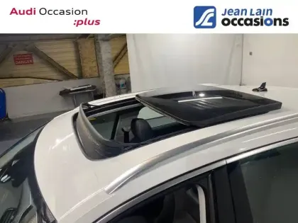 Photo 18 Audi Q3  40 TDI 200 ch S tronic 7 Quattro