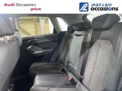 Photo 16 Audi Q3  40 TDI 200 ch S tronic 7 Quattro