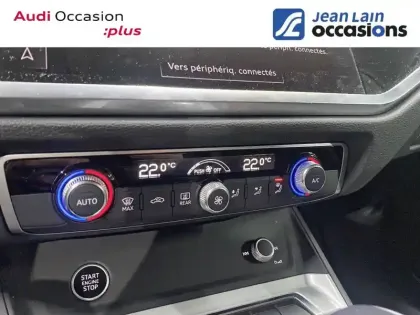 Photo 13 Audi Q3  40 TDI 200 ch S tronic 7 Quattro