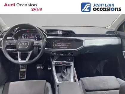 Photo 17 Audi Q3  40 TDI 200 ch S tronic 7 Quattro