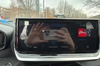 Photo 36 Peugeot 2008  Electrique 54 kWh 156 ch