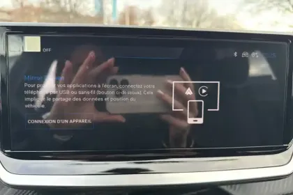 Photo 42 Peugeot 2008  Electrique 54 kWh 156 ch