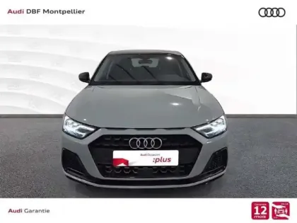 Photo 4 Audi A1 30 TFSI 110 ch S tronic 7 Design Luxe