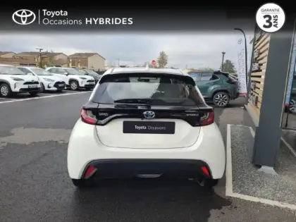 Photo 3 Toyota Yaris  116h Dynamic 5p MC24