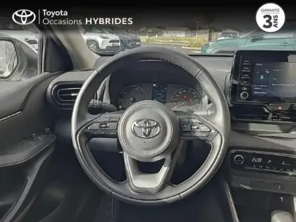 Photo 8 Toyota Yaris  116h Dynamic 5p MC24