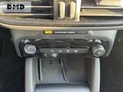 Photo 13 Ford Kuga  2.5 Duratec 180ch Hybrid FlexiFuel ST-Line Powershift