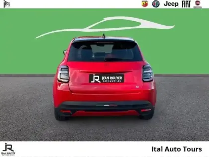 Photo 4 Fiat 600  e 156ch 54kWh Red/1ère MAIN/GARANTIE 1 AN
