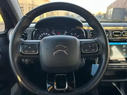 Photo 10 Citroën C3  1.2 PureTech 83ch S&S Shine