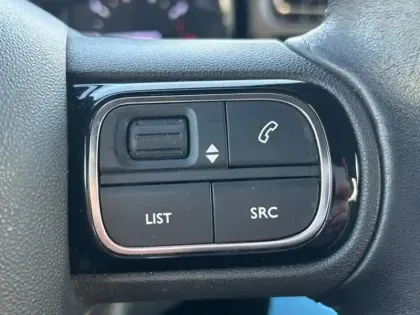 Photo 12 Citroën C3  1.2 PureTech 83ch S&S Shine