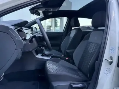 Photo 4 Volkswagen Taigo  1.5 TSI 150ch R-Line Edition DSG7