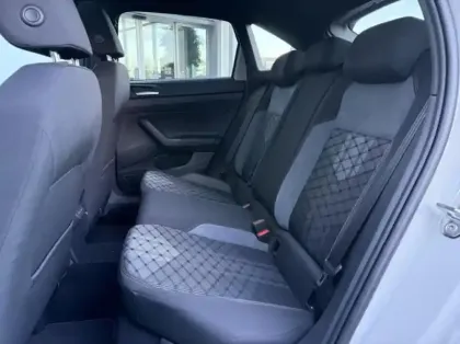 Photo 5 Volkswagen Taigo  1.5 TSI 150ch R-Line Edition DSG7