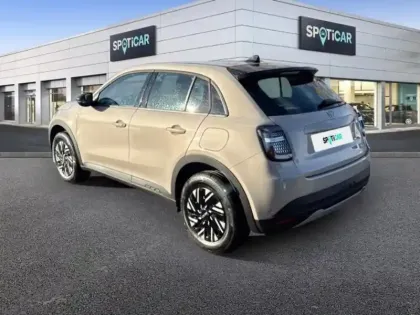 Photo 5 Fiat 600  1.2 Hybrid Turbo 110ch Pack Confort DCT6