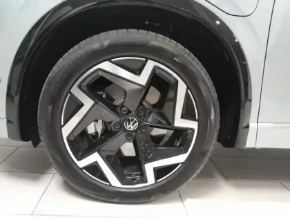 Photo 11 Volkswagen Tiguan  1.5 eHybrid 272ch R-Line Edition DSG6