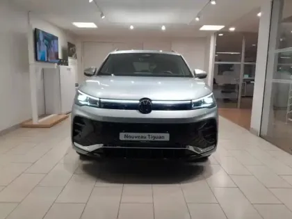 Photo 4 Volkswagen Tiguan  1.5 eHybrid 272ch R-Line Edition DSG6