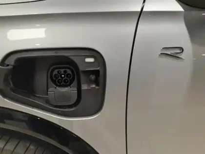 Photo 12 Volkswagen Tiguan  1.5 eHybrid 272ch R-Line Edition DSG6