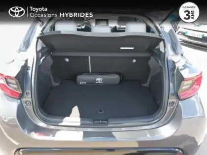 Photo 11 Toyota Yaris  116h Iconic 5p MY22