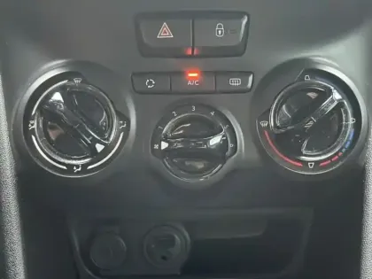 Photo 14 Peugeot 208  1.0 PureTech Active 3p